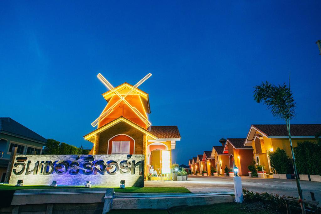 Windsor Resort Lopburi Exterior photo